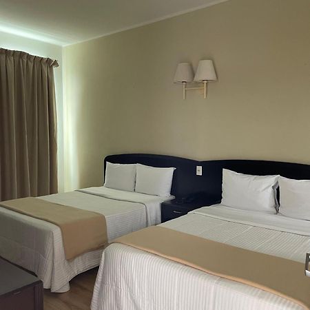 Hotel Plaza del Arco Express Monterrey Esterno foto
