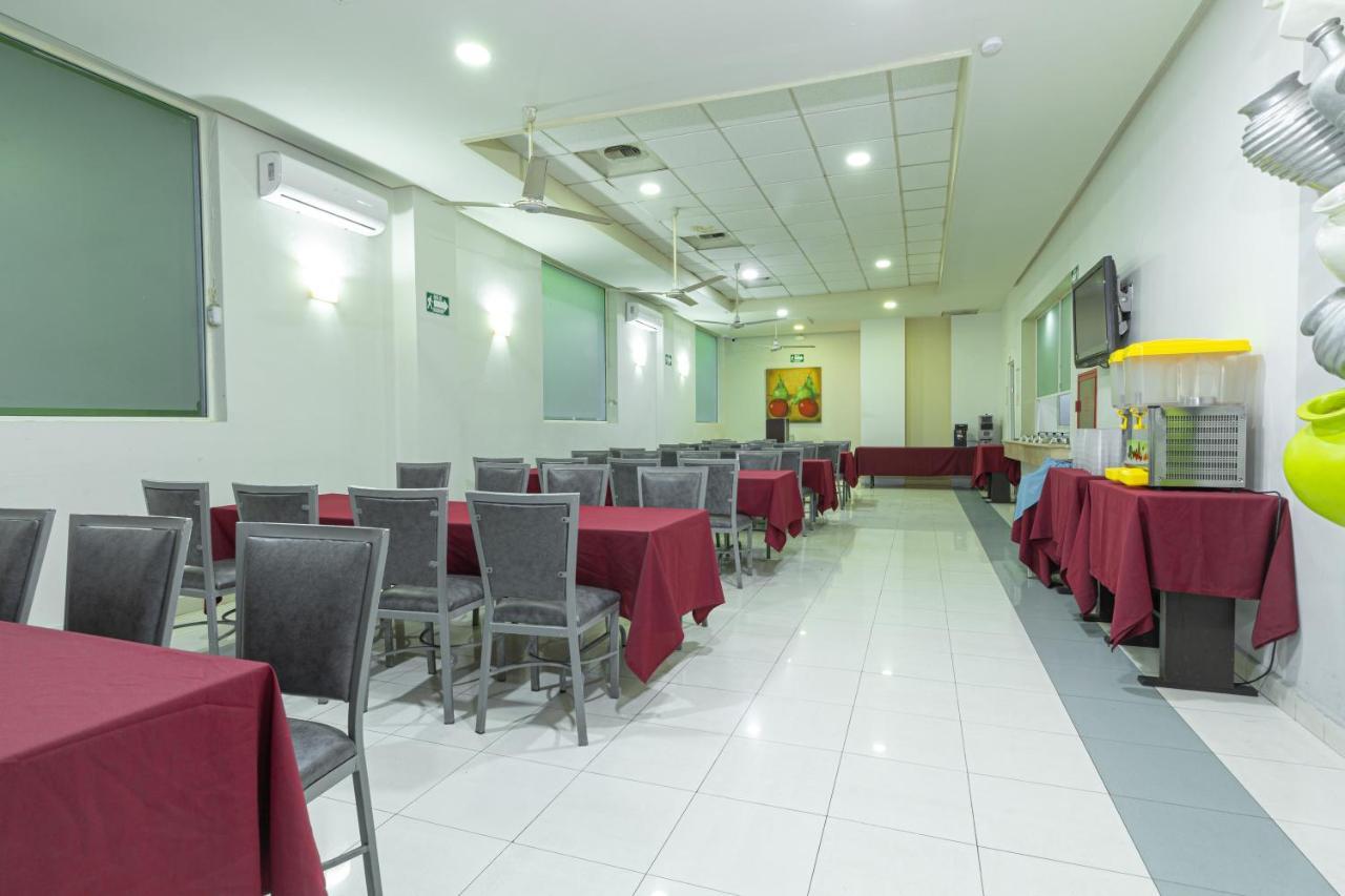 Hotel Plaza del Arco Express Monterrey Esterno foto