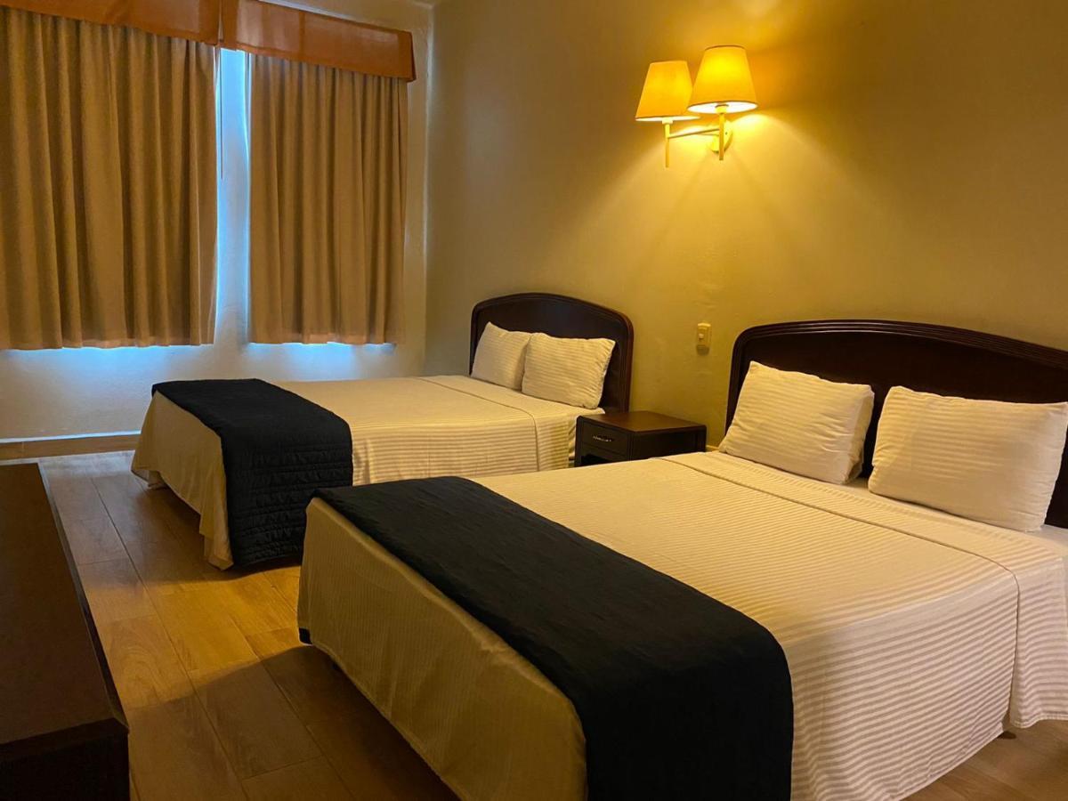 Hotel Plaza del Arco Express Monterrey Esterno foto