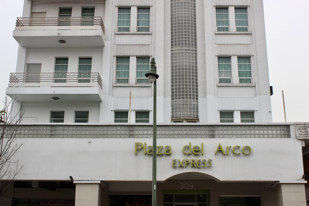 Hotel Plaza del Arco Express Monterrey Esterno foto