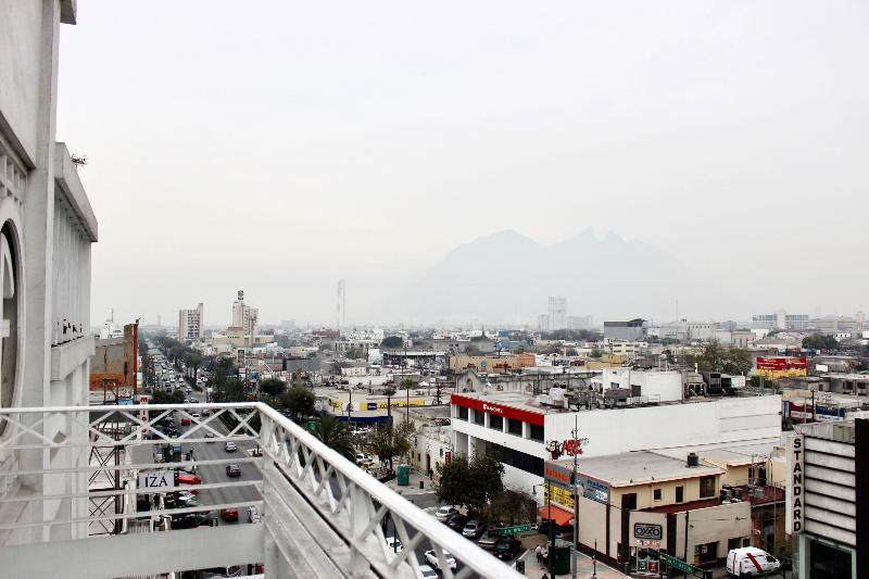 Hotel Plaza del Arco Express Monterrey Esterno foto