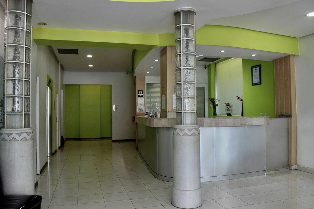 Hotel Plaza del Arco Express Monterrey Esterno foto